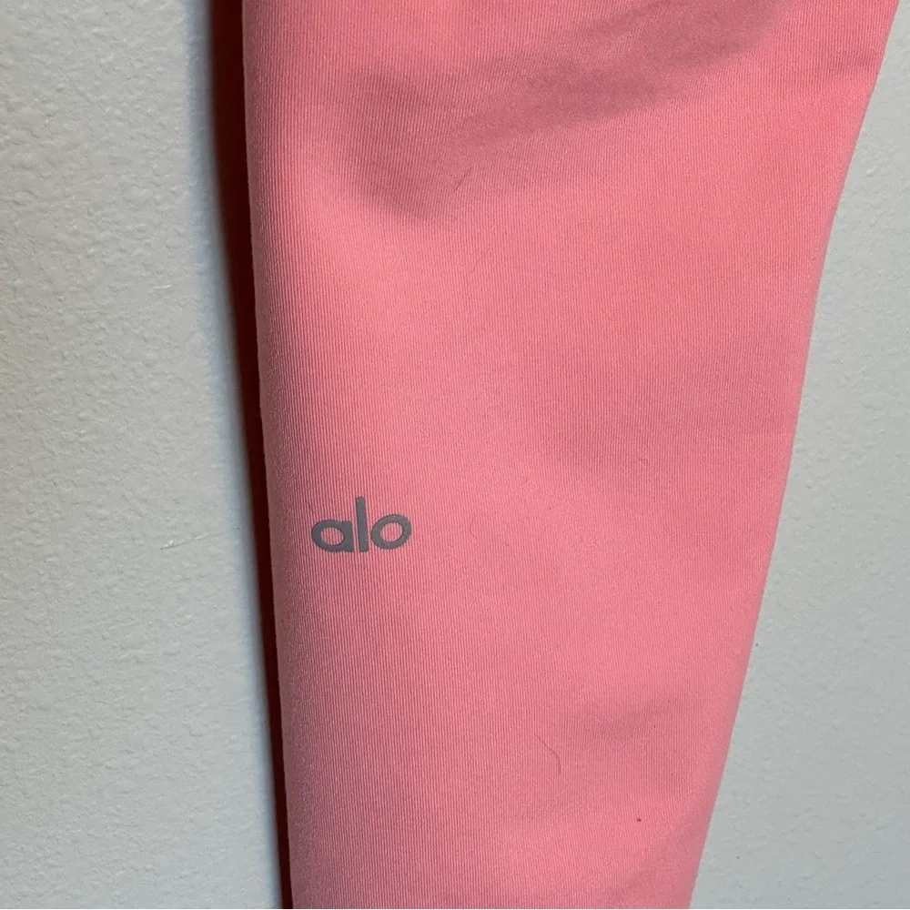 ALO Yoga pink am